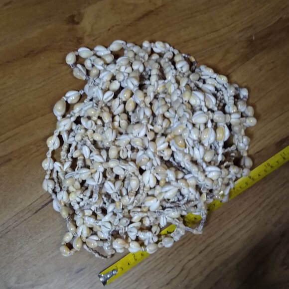 Lot Of Over 20 Shell Necklaces - Picture 2 of 9